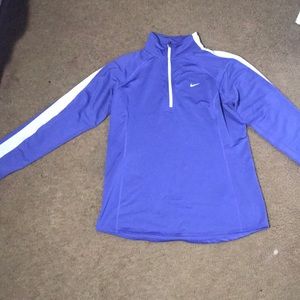 Nike Quarter zip😍😍